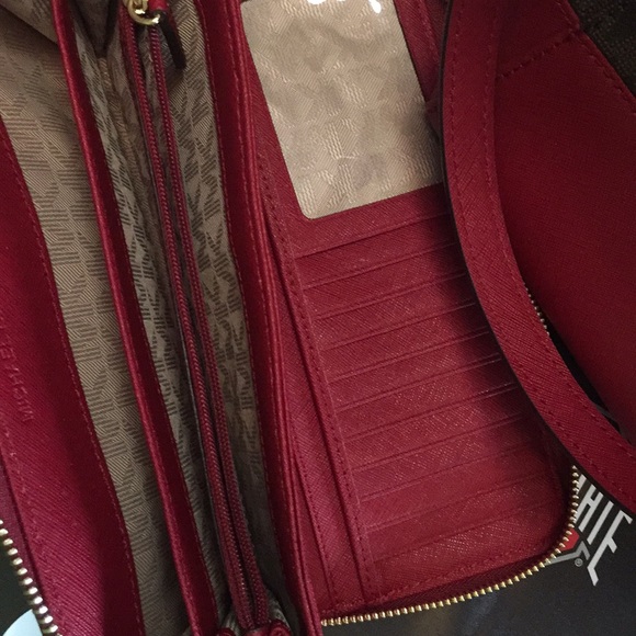 Michael Kors Savannah Signature Small Satchel with Matching Wallet Brown and Red - Picture 9 of 11